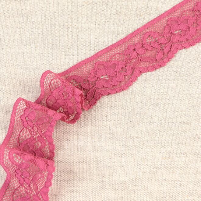 33mm Elastische Spitzenborte Blumen beere