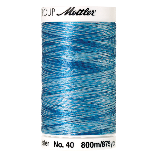 Amann Mettler Poly Sheen Multi, 800m Spule in Aqua Waters Die Multifarben harmonieren perfekt mit dem unifarbenen Poly Sheen