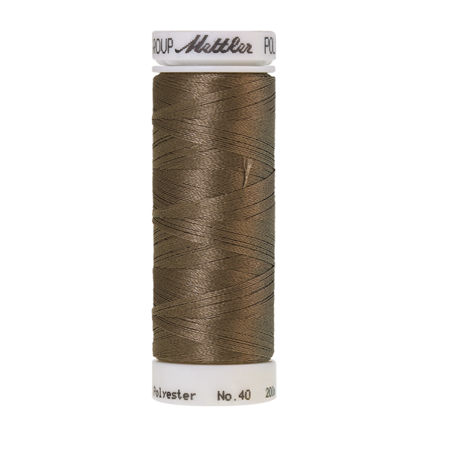 Amann Mettler Poly Sheen Armour glänzt durch den trilobalen Fadenquerschnitt besonders schön. Zum Sticken, Quilten, Nähen. 200m Spule
