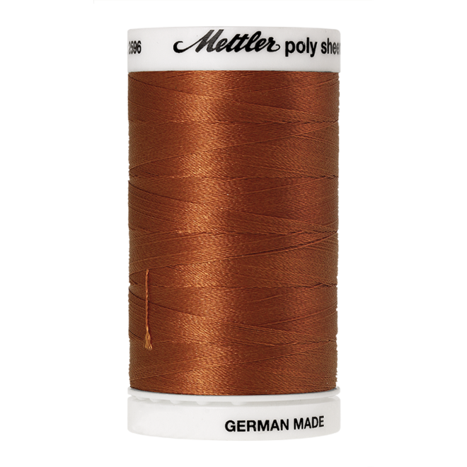Amann Mettler Poly Sheen Nutmeg glänzt durch den trilobalen Fadenquerschnitt besonders schön. Zum Sticken, Quilten, Nähen. 800m Spule
