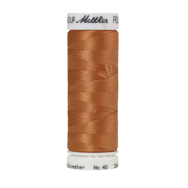 Amann Mettler Poly Sheen Peru glänzt durch den trilobalen Fadenquerschnitt besonders schön. Zum Sticken, Quilten, Nähen. 200m Spule