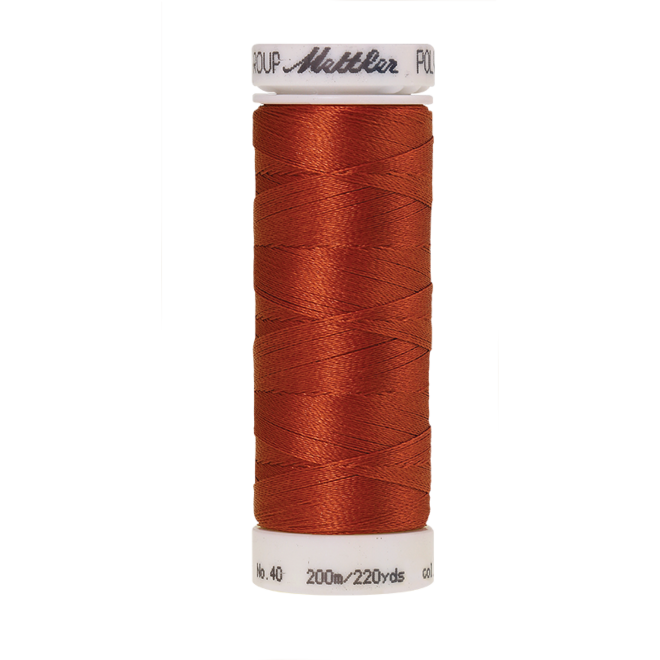 Amann Mettler Poly Sheen Date glänzt durch den trilobalen Fadenquerschnitt besonders schön. Zum Sticken, Quilten, Nähen. 200m Spule