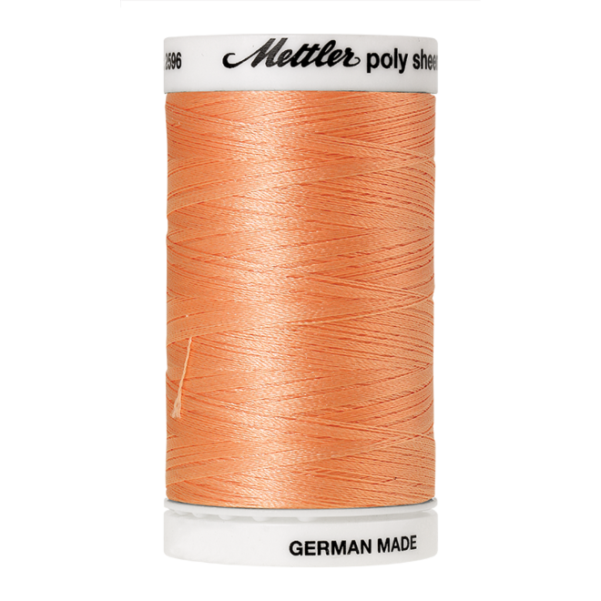 Amann Mettler Poly Sheen Shrimp Pink glänzt durch den trilobalen Fadenquerschnitt besonders schön. Zum Sticken, Quilten, Nähen. 800m Spule