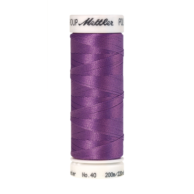 Amann Mettler Poly Sheen Wild Iris glänzt durch den trilobalen Fadenquerschnitt besonders schön. Zum Sticken, Quilten, Nähen. 200m Spule