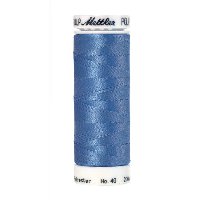 Amann Mettler Poly Sheen Sweet Boy glänzt durch den trilobalen Fadenquerschnitt besonders schön. Zum Sticken, Quilten, Nähen. 200m Spule