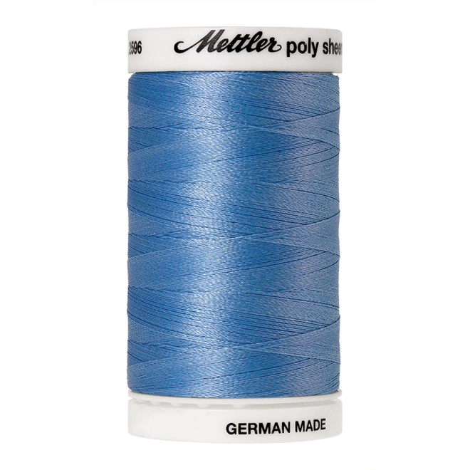 Amann Mettler Poly Sheen Celestial glänzt durch den trilobalen Fadenquerschnitt besonders schön. Zum Sticken, Quilten, Nähen. 800m Spule