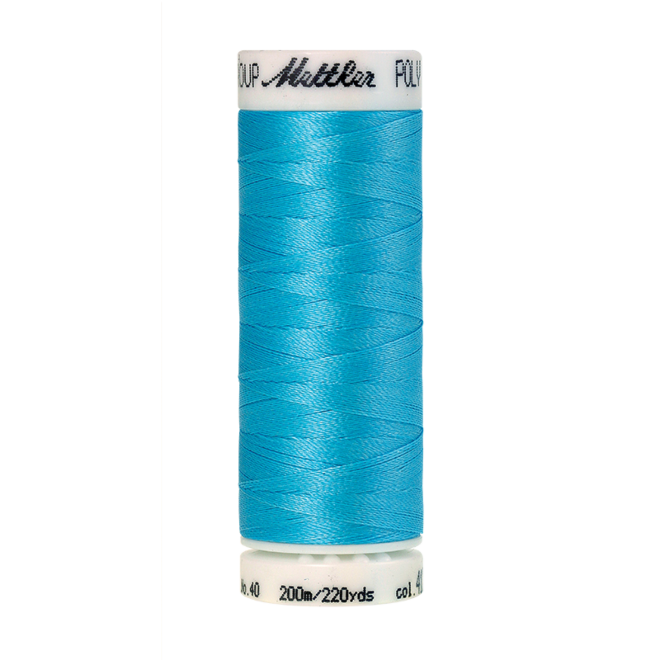 Amann Mettler Poly Sheen Peacock glänzt durch den trilobalen Fadenquerschnitt besonders schön. Zum Sticken, Quilten, Nähen. 200m Spule