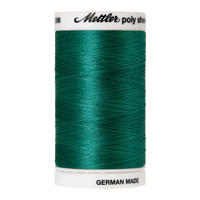 Amann Mettler Poly Sheen Dark Jade glänzt durch den trilobalen Fadenquerschnitt besonders schön. Zum Sticken, Quilten, Nähen. 800m Spule