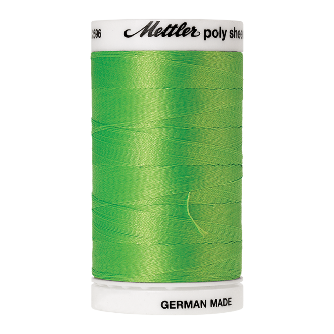 Amann Mettler Poly Sheen Limedrop glänzt durch den trilobalen Fadenquerschnitt besonders schön. Zum Sticken, Quilten, Nähen. 800m Spule