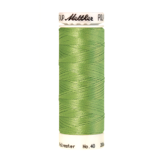 Amann Mettler Poly Sheen Kiwi glänzt durch den trilobalen Fadenquerschnitt besonders schön. Zum Sticken, Quilten, Nähen. 200m Spule
