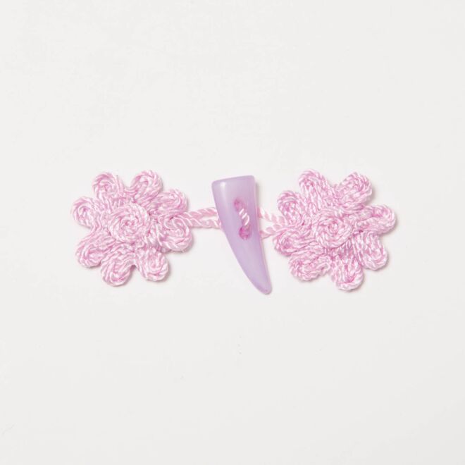 Dufflecoatverschluss Blümchen 8cm mauve