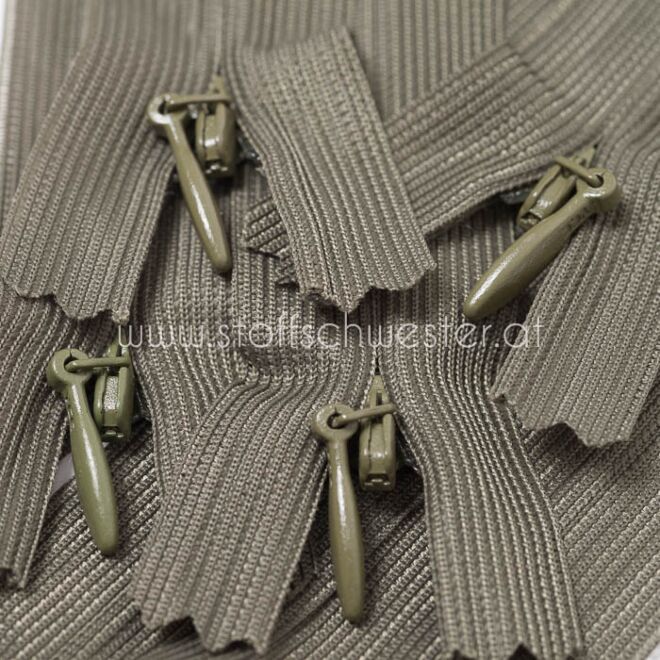 22cm Nahtverdeckter Reißverschluss khaki