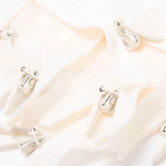 18cm Nahtverdeckter Reißverschluss offwhite