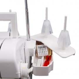 praktisches Zubehörfach bei babylock Ovation